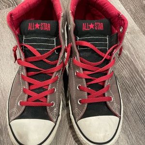 Converse Sz 11.5 Chuck Taylor All Star Street Mid Charcoal Red Black 136498F EUC